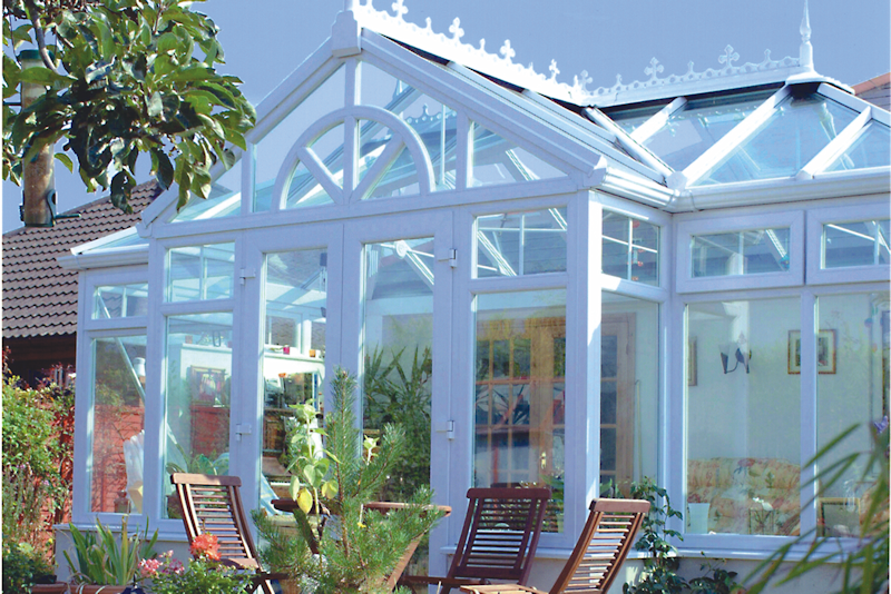 T shaped conservatory
